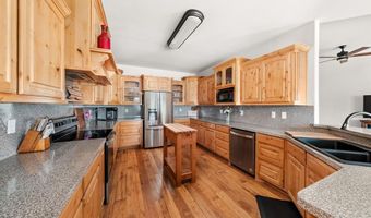 2801 County Road 1600, Alba, TX 75410