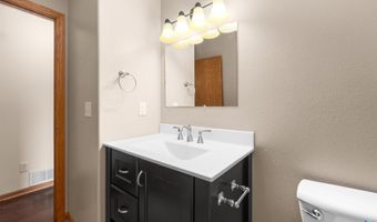 209 W Ironwood St, Brandon, SD 57005