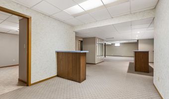 1402 N Arch St, Aberdeen, SD 57401