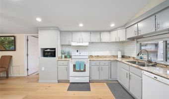 7870 SW 25TH Pl, Bell, FL 32619