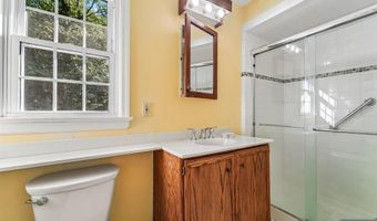 30 Arlton Ave, Allendale, NJ 07401