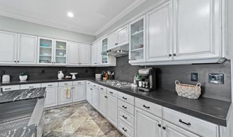 2216 Blossom Hill Ln, Escondido, CA 92029