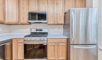 5832 COWLING Ct, Alexandria, VA 22304