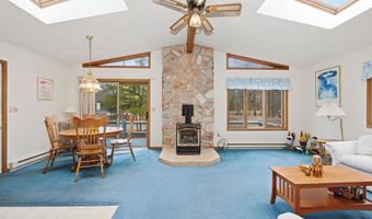 391 Towamensing Trl, Albrightsville, PA 18210