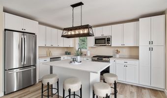 21 Moonlight Dr, Barre, VT 05641
