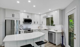 1941 SEMINOLE Rd, Atlantic Beach, FL 32233