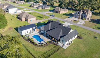 1090 Sandy Ln, Arnaudville, LA 70512