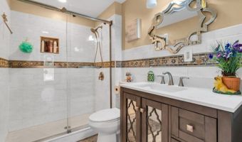 43 Everett Dr, Andover, NJ 07801