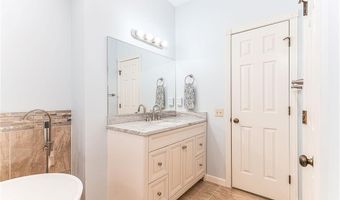 116 Holly Hills Ln, North Kingstown, RI 02874