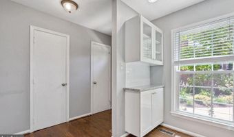 2522- D S ARLINGTON MILL Dr 4, Arlington, VA 22206