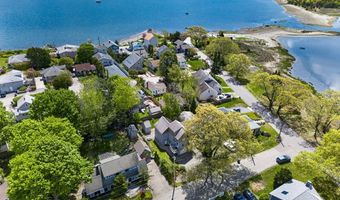 11 Johnson Ave, North Kingstown, RI 02852