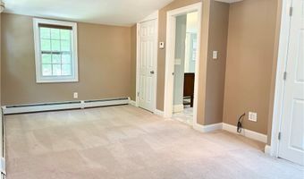 79 W Shore Dr, Exeter, RI 02822