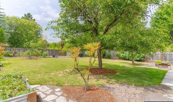 1822 Whitecliff Dr NW, Albany, OR 97321