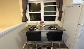 633 Meadow Pl, Ames, IA 50010