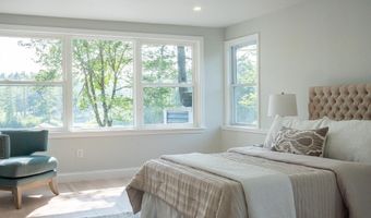 65 Sebbins Pond Dr, Bedford, NH 03110