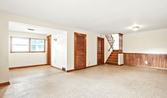 506 E Valley Ln, Arlington Heights, IL 60004
