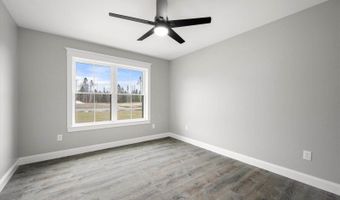 673 Streamside Ave, Hermon, ME 04401