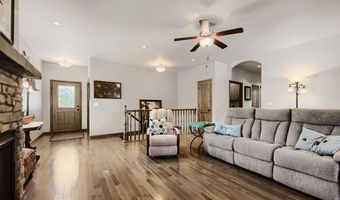820 13th St, Berthoud, CO 80513