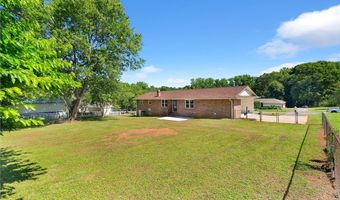 221 Greenland Rd, Anderson, SC 29626