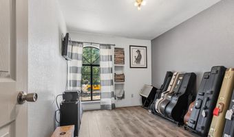 222 Kerry Ave, Alamogordo, NM 88310