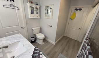14 Wards Hill Rd, Baldwin, ME 04091