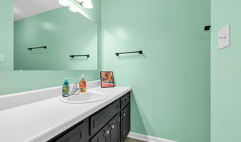 2 Oakmont Ct, Beech Grove, IN 46107