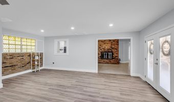 729 Canterbury Dr, Biloxi, MS 39532