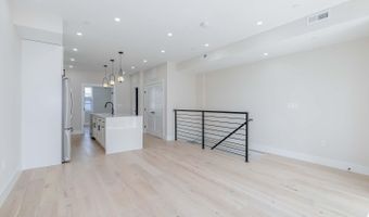 722 KENYON St NW A, Washington, DC 20010