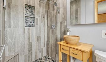 6804 NW 25th St, Bethany, OK 73008
