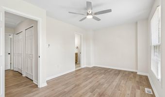 7403 HOUNDSBURY Ct, Alexandria, VA 22315