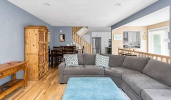 1203 Old Bridge Ln 1203, Bellingham, MA 02019