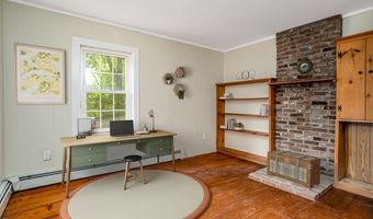 4 Main St, Ashburnham, MA 01430
