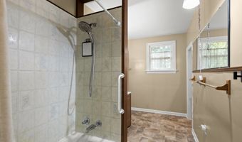 344 S 3RD St, Athena, OR 97813