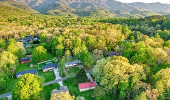 86 Pine Grove Dr, Andrews, NC 28901