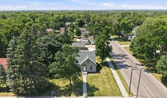 1002 Cedar St, Alexandria, MN 56308