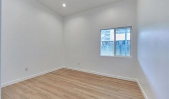 402 E 93rd St E, Los Angeles, CA 90003