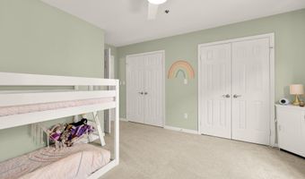 3034 S GLEBE Rd, Arlington, VA 22206