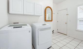 54 Tuscarora Ave, Beaufort, SC 29907