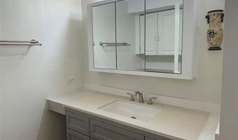 747 Amana St 1601, Honolulu, HI 96814