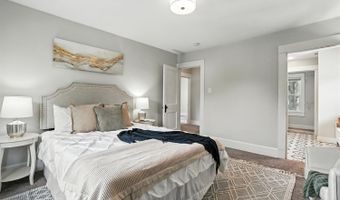 5635 Ridge Ave, Cincinnati, OH 45213
