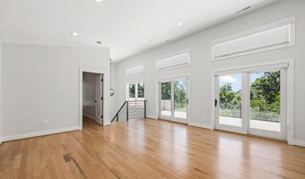 924 28TH St S, Arlington, VA 22202