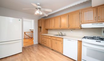 540 Sherman Ave, Belford, NJ 07718