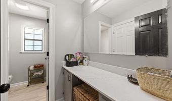 664 Don Guilbeau Rd, Arnaudville, LA 70512