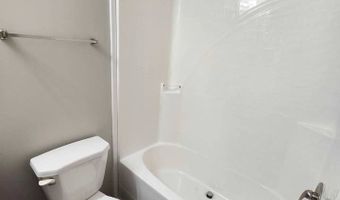2803 Viewfield Ln, Almont, MI 48003