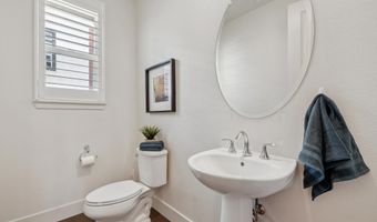 1815 Balsa St, Alameda, CA 94501