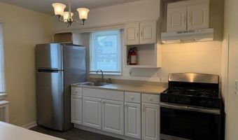 128 Pleasant Ave, Bergenfield, NJ 07621