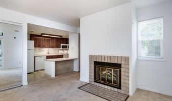 519 D'Onofrio Dr 3, Madison, WI 53719