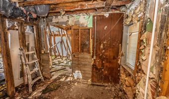 212 N Canal St, Alexandria, IN 46001