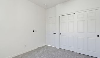 1689 E IRIS Dr, Chandler, AZ 85286