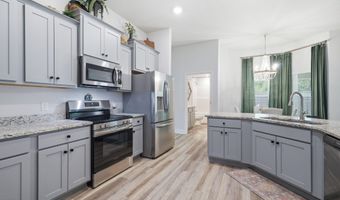 6268 Emerald Lk Dr, Biloxi, MS 39532